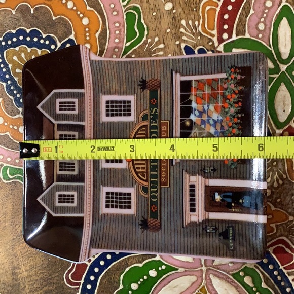 “The Quilt Ladies Social Club” collectible plate - Picture 10 of 11